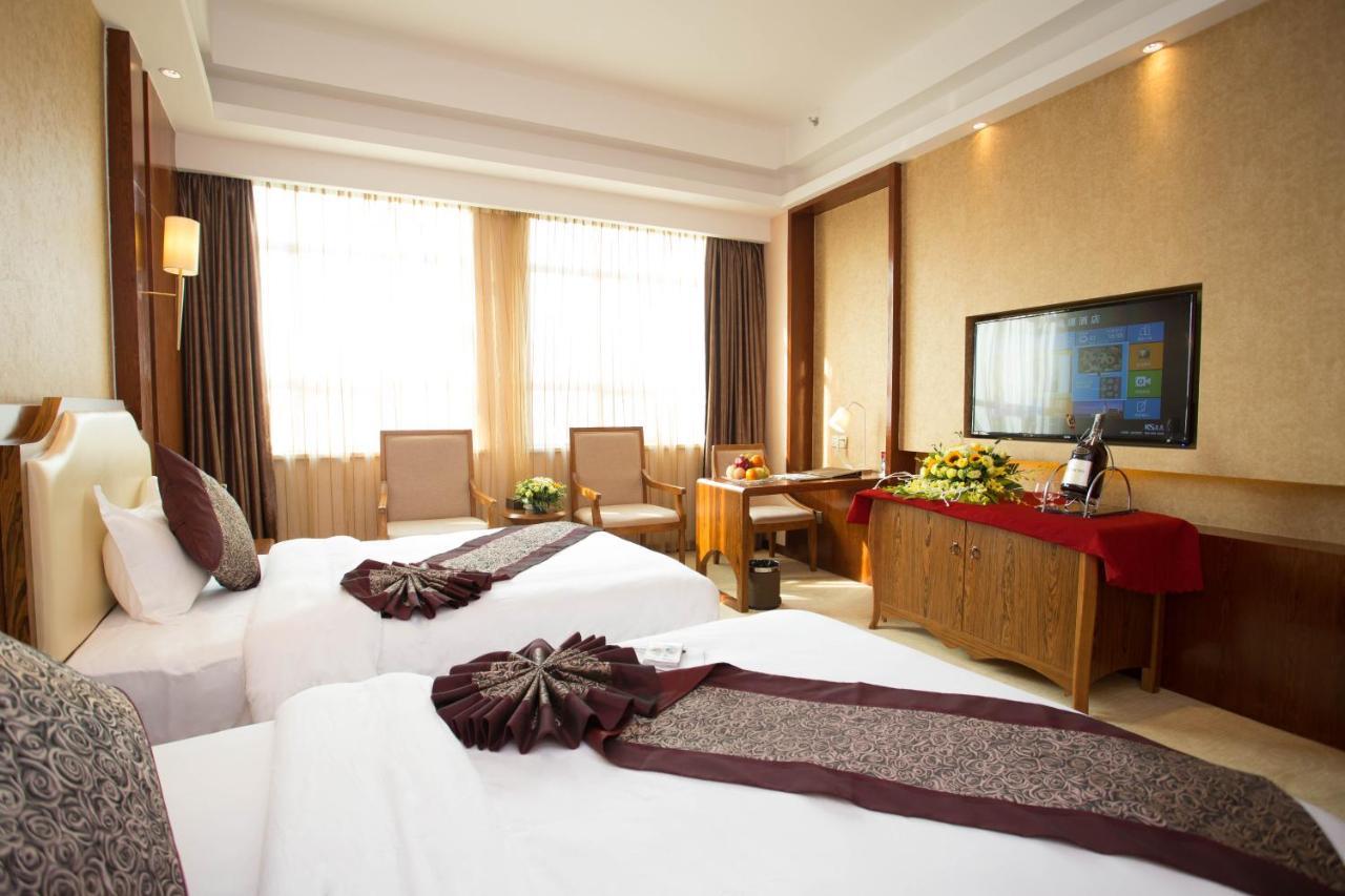 Hong Van Grand Hotel Mong Cai Exterior foto