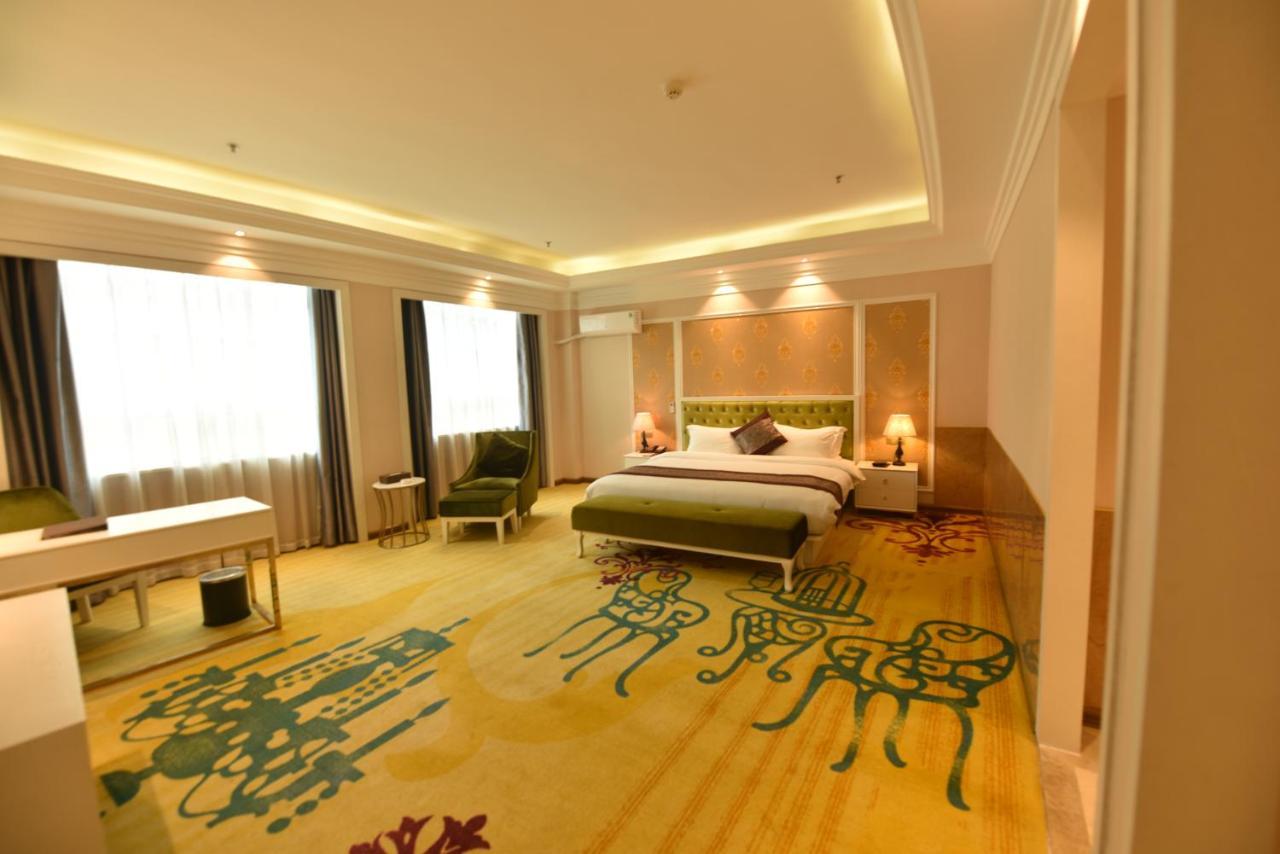 Hong Van Grand Hotel Mong Cai Exterior foto
